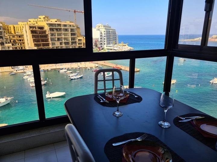 Spinola Bay Sea Front Apt 6 Saint Julian's Ngoại thất bức ảnh